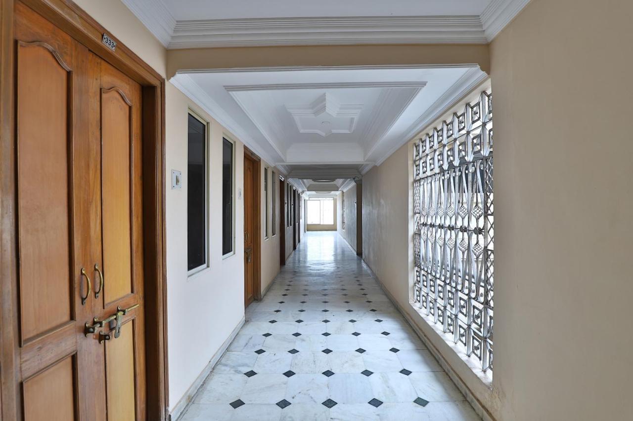 Spot On Hotel Decent Anand Exterior photo