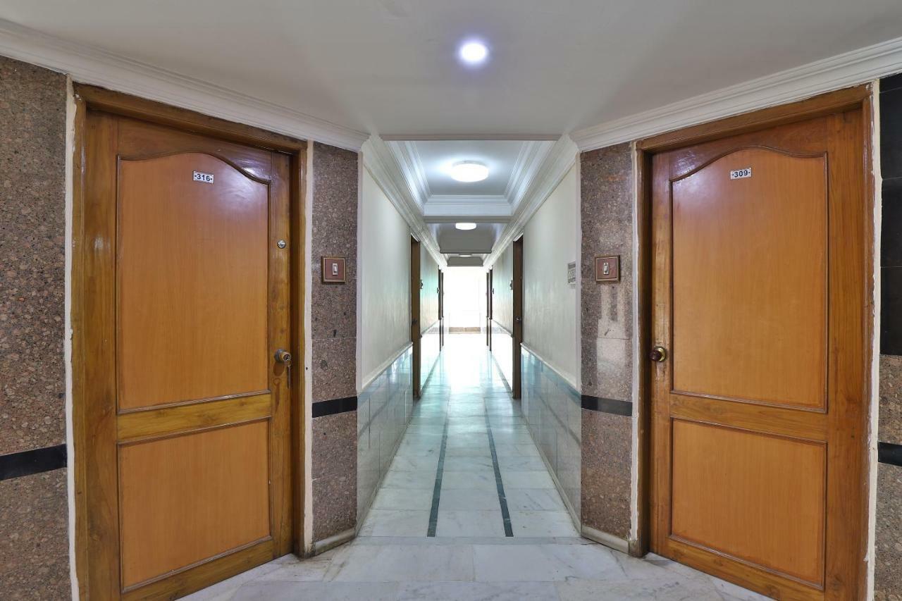 Spot On Hotel Decent Anand Exterior photo